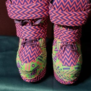 Privileged the Harkins shoe as 6.5